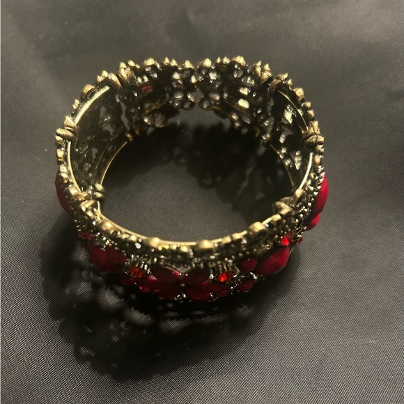 Bronzetone Filigree Floral Faceted Red Rhinestone Expansion Bracelet - Picture 4 of 4